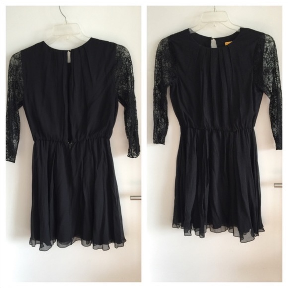 100%Silk Alice + Olivia Shirred Lace Sleeve Dress - Picture 3 of 16